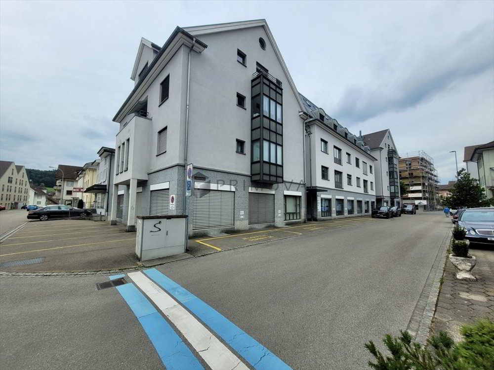 Bureau & Commerce 3 pièces à acheter à Flawil - image 1/9