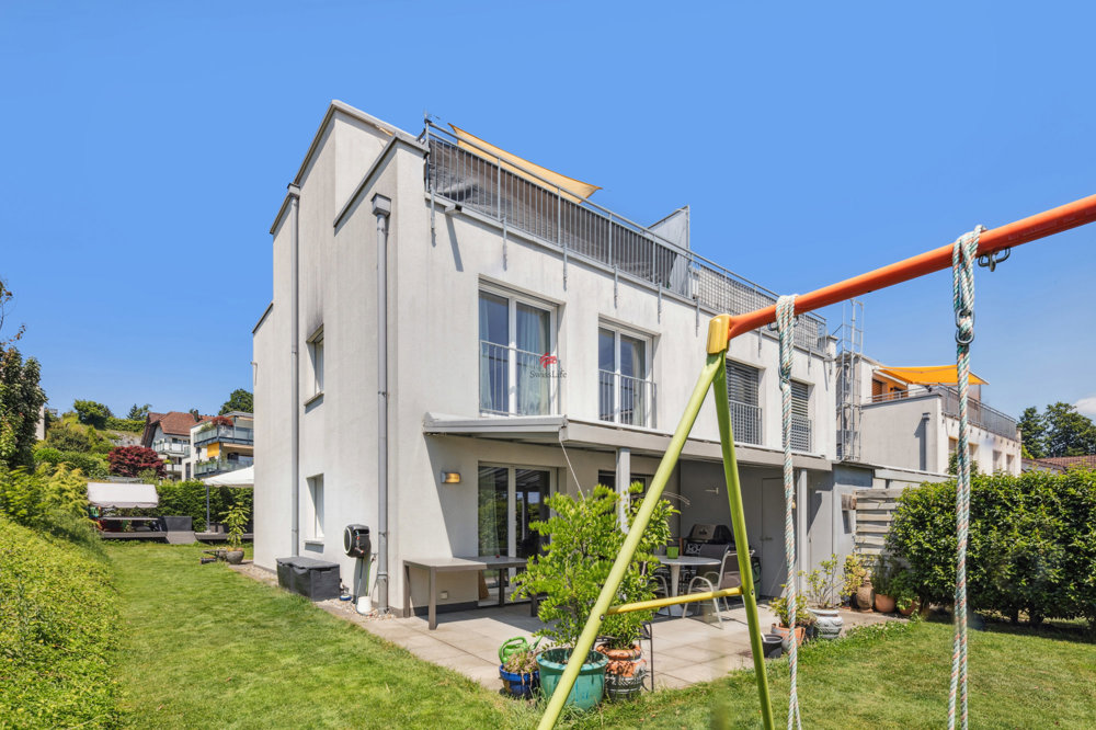 5.5 Zimmer Haus zum verkaufen in Hombrechtikon - Bild 1/10