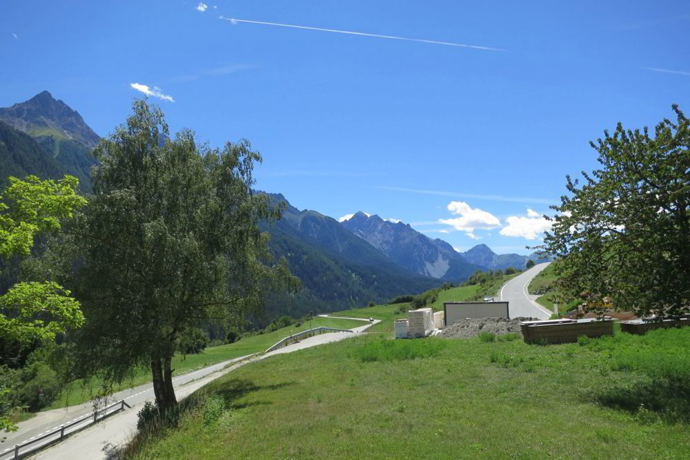 8.5 Zimmer Haus zum verkaufen in Crusch - Bild 1/10