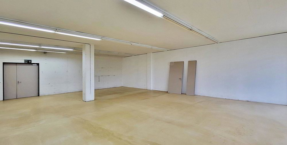 Bureau & Commerce null pièces à louer à Urdorf - image 1/13