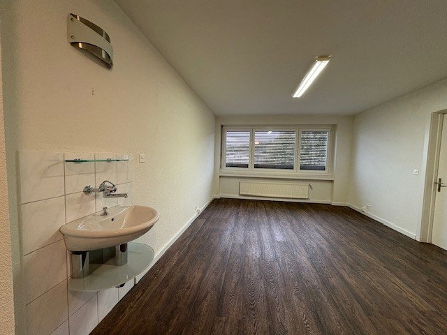 Ufficio & Commercio di null locali in affitto a Burgdorf - immagine 1/10