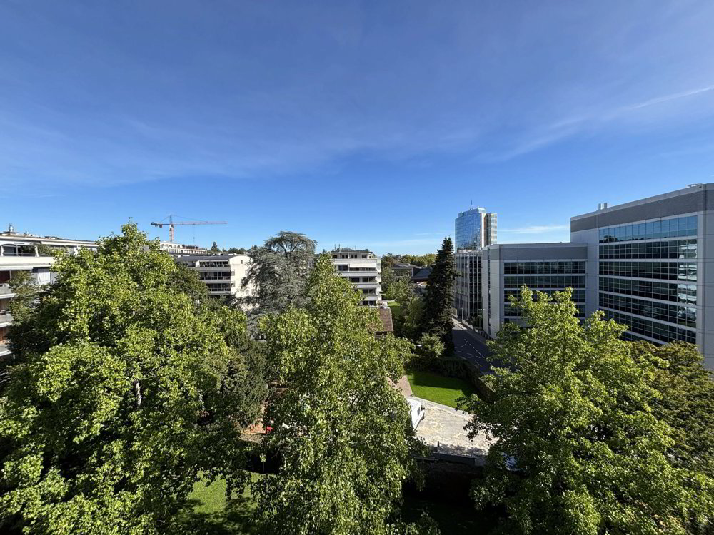 6 rooms Apartment to buy in Genève - image 1/12