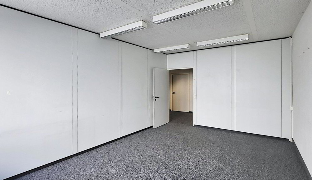 null rooms Office & Commercial for rent in Schafisheim - image 1/13