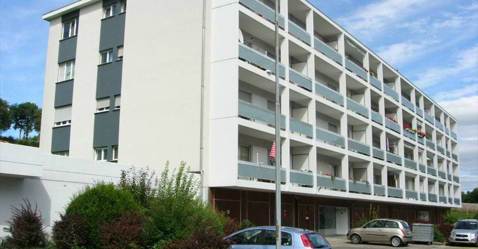 Ufficio & Commercio di null locali in affitto a Savigny - immagine 1/2