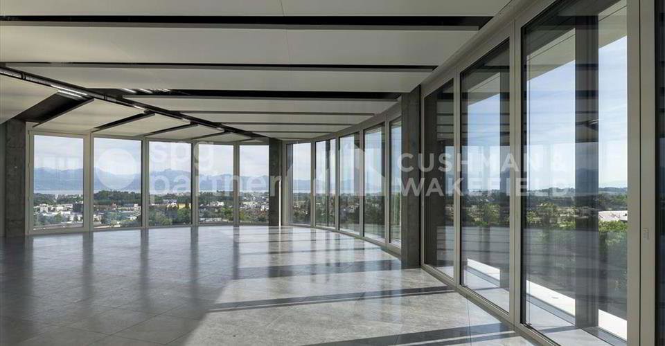 null rooms Office & Commercial for rent in Bussigny - image 1/13