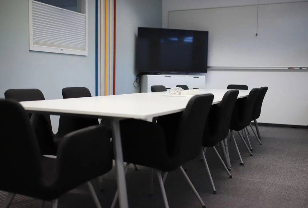 null rooms Office & Commercial for rent in Rotkreuz - image 1/5