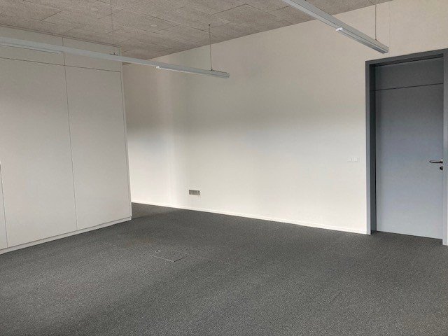 Ufficio & Commercio di null locali in affitto a Yverdon-les-Bains - immagine 1/5