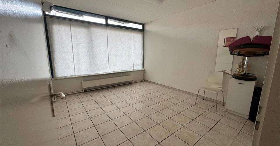 Bureau & Commerce null pièces à louer à Lausanne - image 1/8