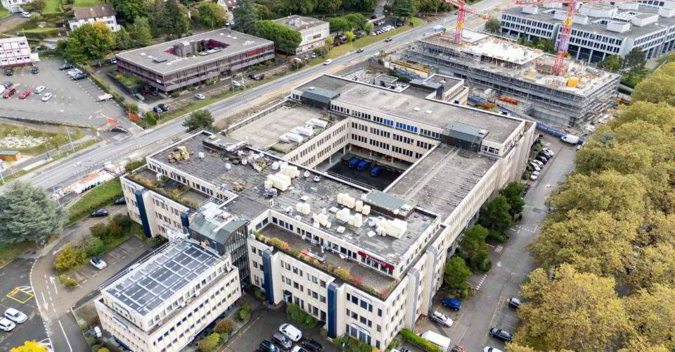 Ufficio & Commercio di null locali in affitto a Renens VD - immagine 1/9
