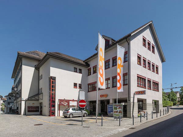 Bureau & Commerce null pièces à louer à Horgen - image 1/7