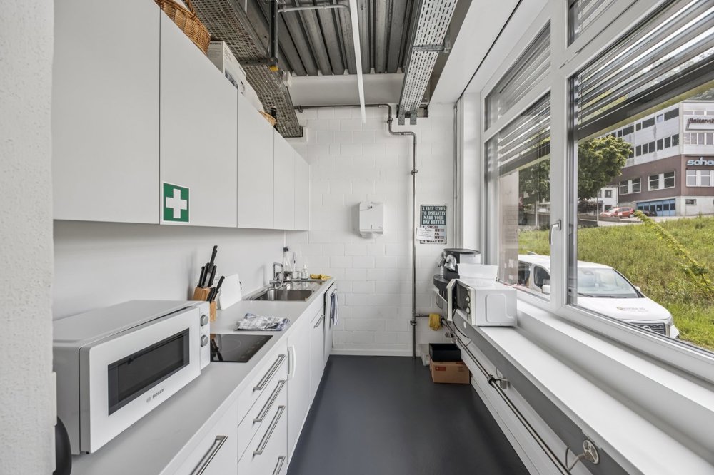 Ufficio & Commercio di null locali in affitto a Niederwangen BE - immagine 1/10