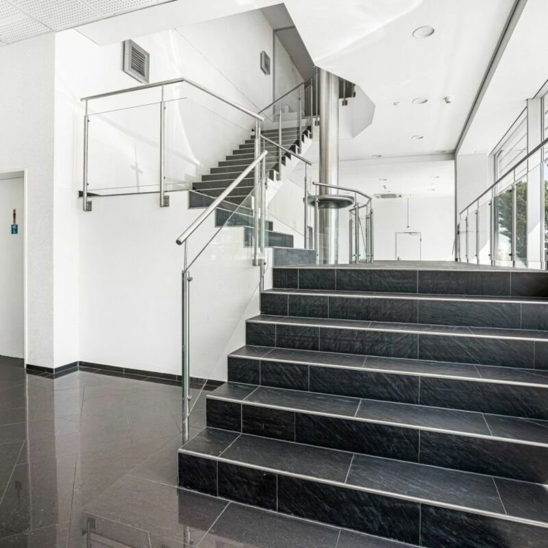 Ufficio & Commercio di null locali in affitto a Staad SG - immagine 1/6