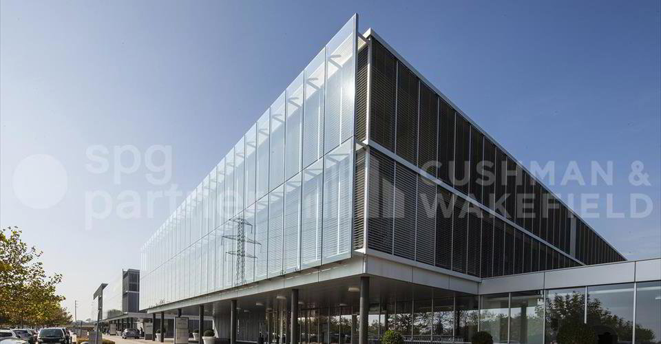 null rooms Office & Commercial for rent in Rolle - image 1/9