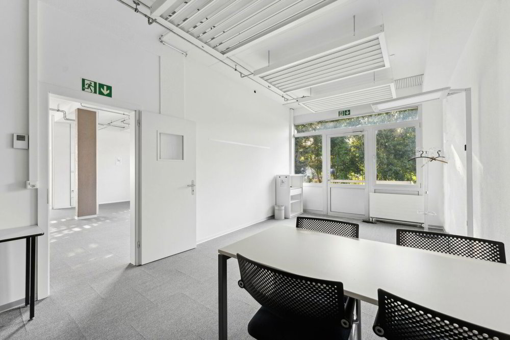 Ufficio & Commercio di null locali in affitto a Urtenen-Schönbühl - immagine 1/11