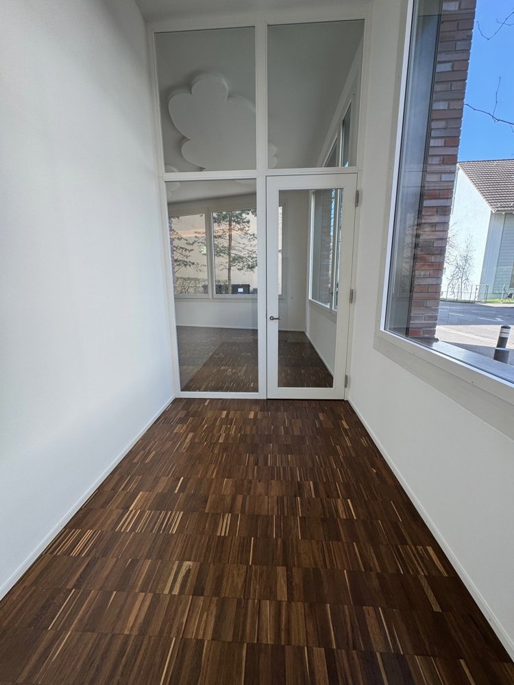 null rooms Office & Commercial for rent in Basel - image 1/7