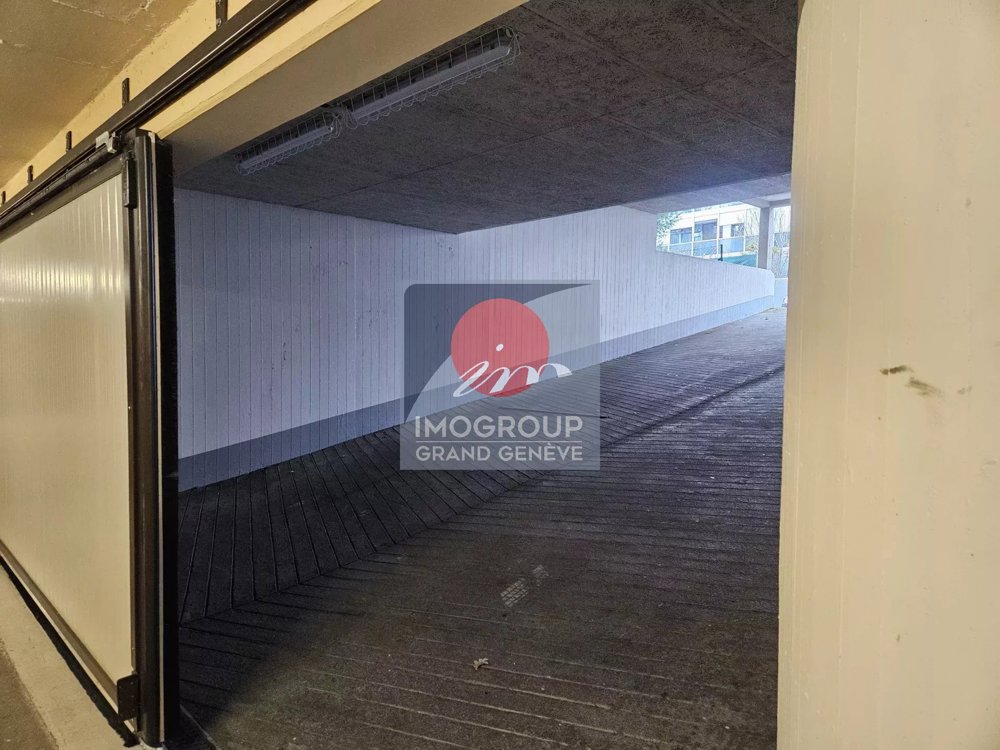 null Zimmer Parkplatz, Garage zu vermieten in Geneva - Bild 1/3