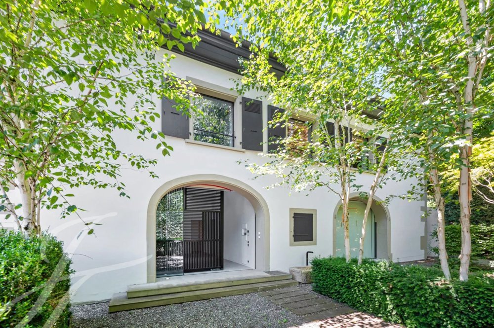 Casa di 10 locali in vendita a Vandoeuvres - immagine 1/13