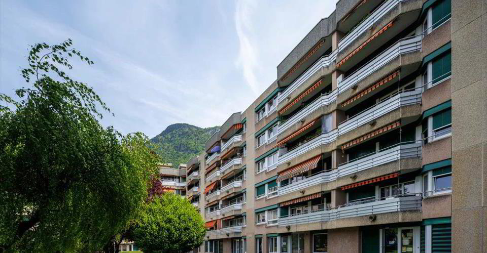 Ufficio & Commercio di null locali in affitto a Aigle - immagine 1/2