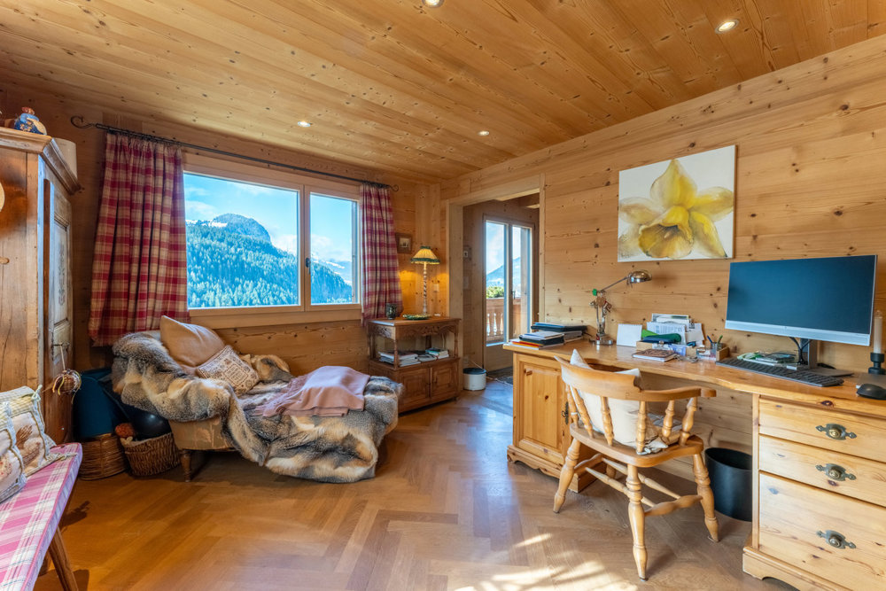 9 Zimmer Haus zum verkaufen in Château-d'Oex - Bild 1/13