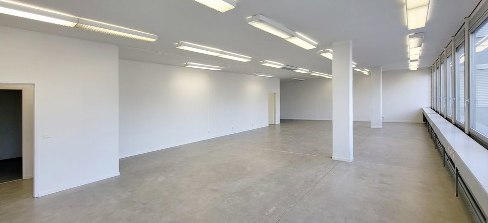 Bureau & Commerce null pièces à louer à Glattbrugg - image 1/13