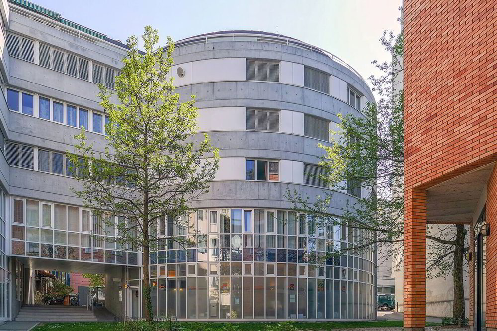 null rooms Office & Commercial for rent in Geneva - image 1/1