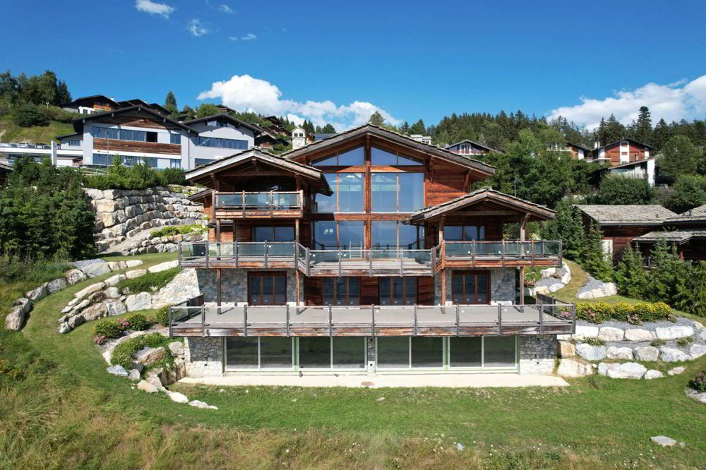 Casa di 14 locali in vendita a Crans-Montana - immagine 1/10