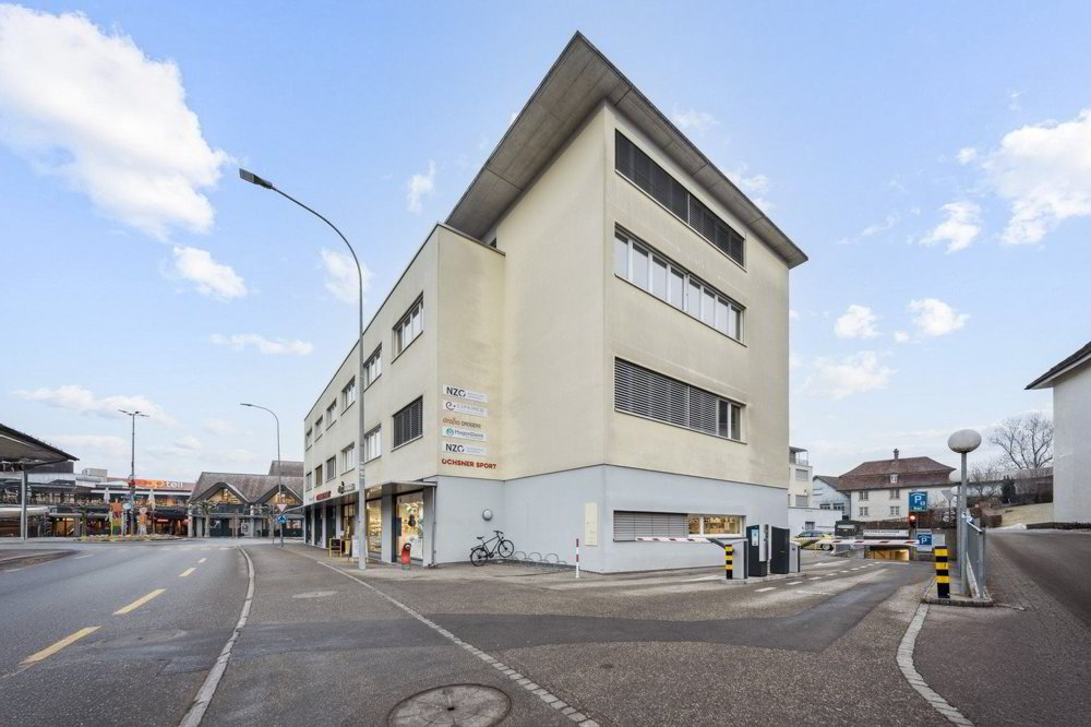 null rooms Office & Commercial for rent in Langenthal - image 1/12