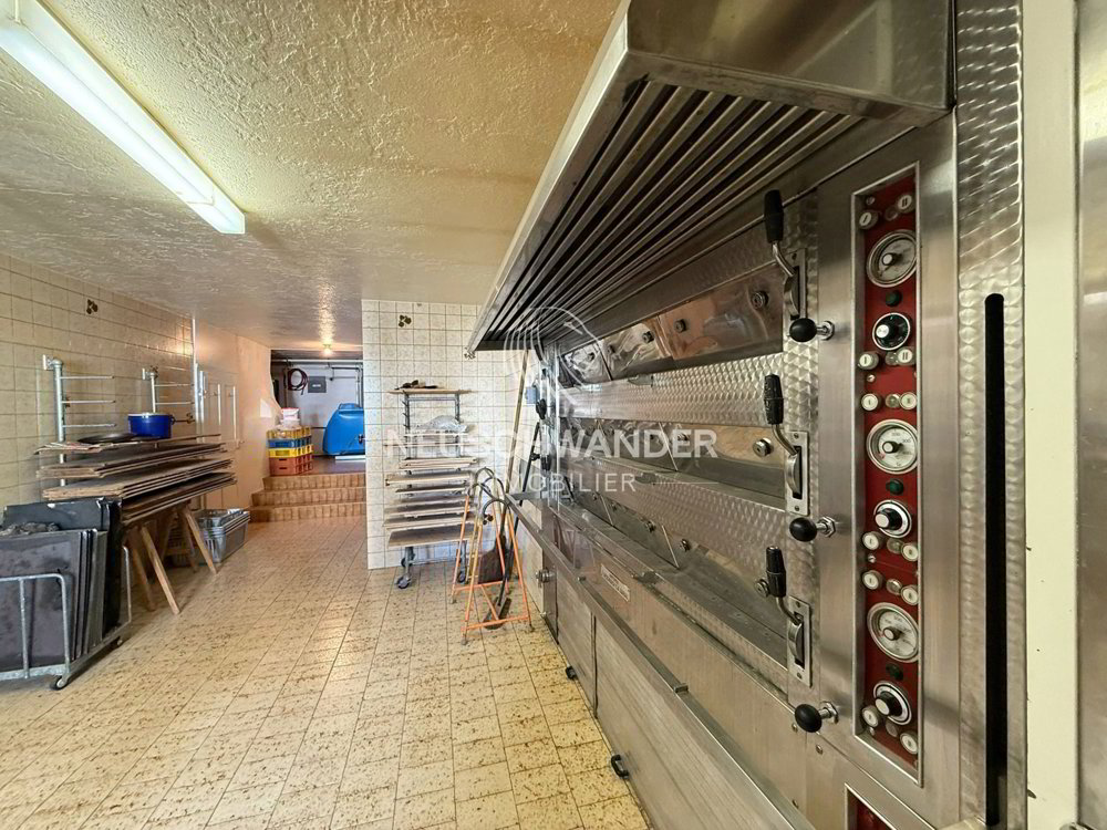 Bureau & Commerce null pièces à acheter à Saignelégier - image 1/13