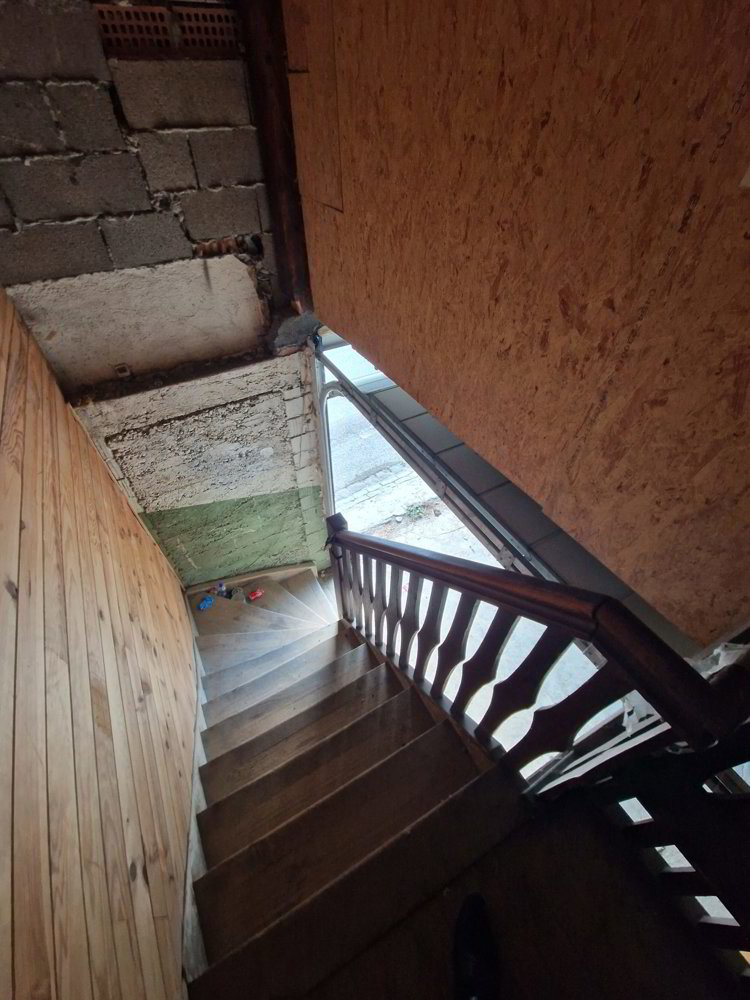Maison 7 pièces à acheter à Eschert - image 1/13