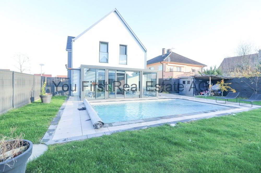 6 rooms House to buy in Basel - image 1/13