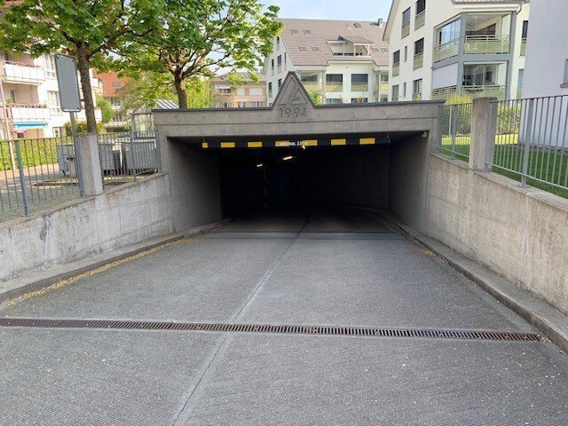 null rooms Car park, garage for rent in Watt - image 1/2