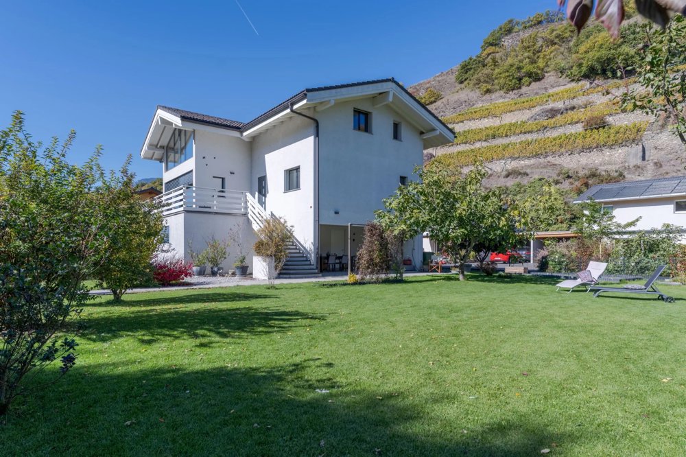 6 Zimmer Haus zum verkaufen in Sitten - Bild 1/13