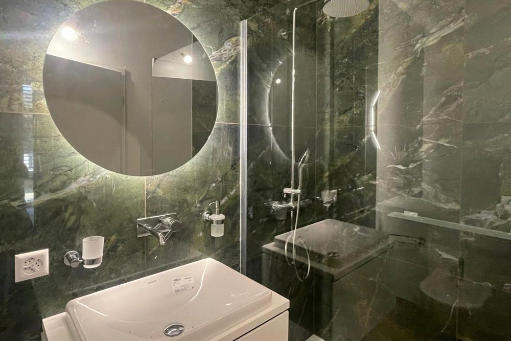 Casa di 5 locali in vendita a Manno - immagine 1/13