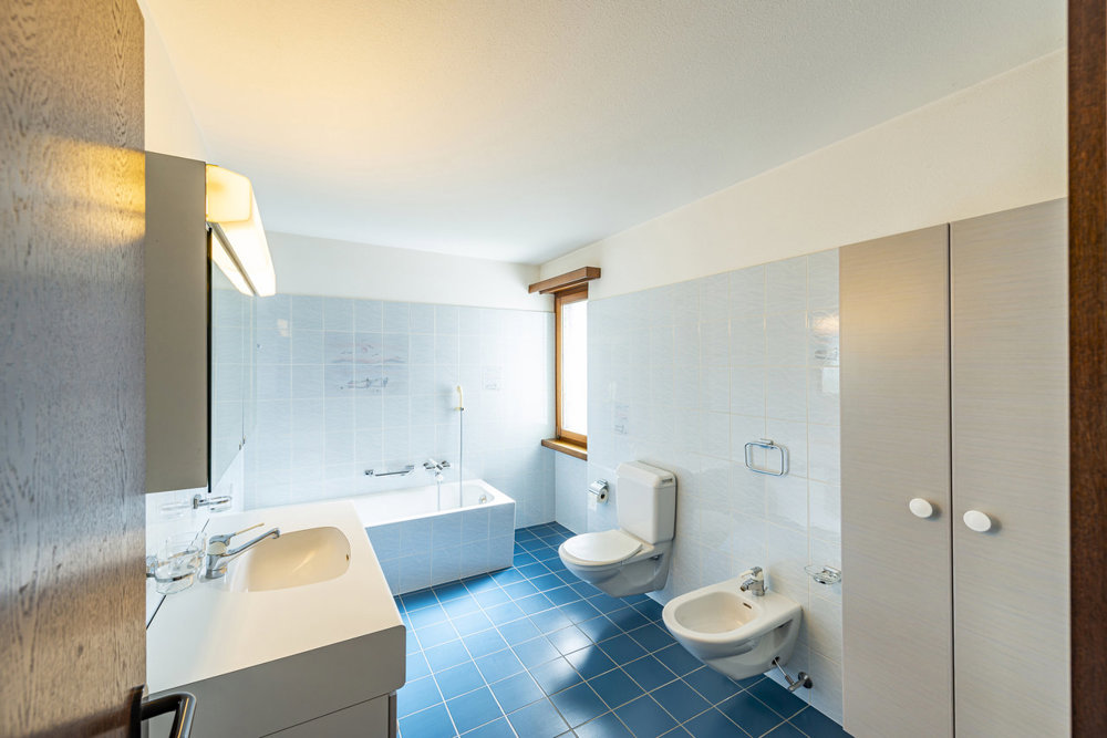 Casa di 10 locali in vendita a Comano - immagine 1/13