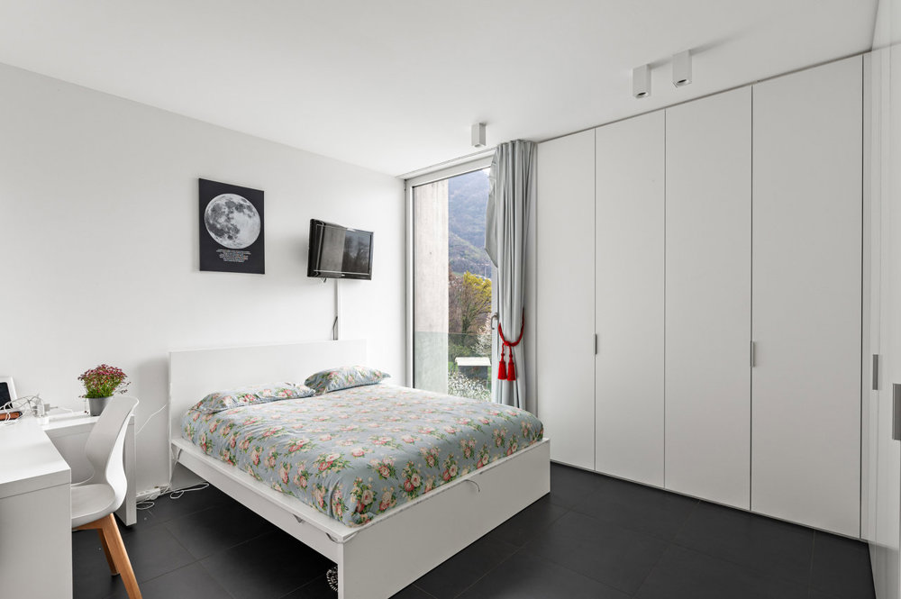 Casa di 5 locali in vendita a Canobbio - immagine 1/13