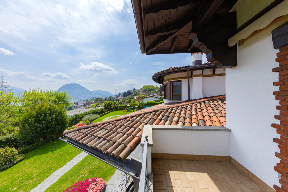 Casa di 11 locali in vendita a Lugano - immagine 1/13