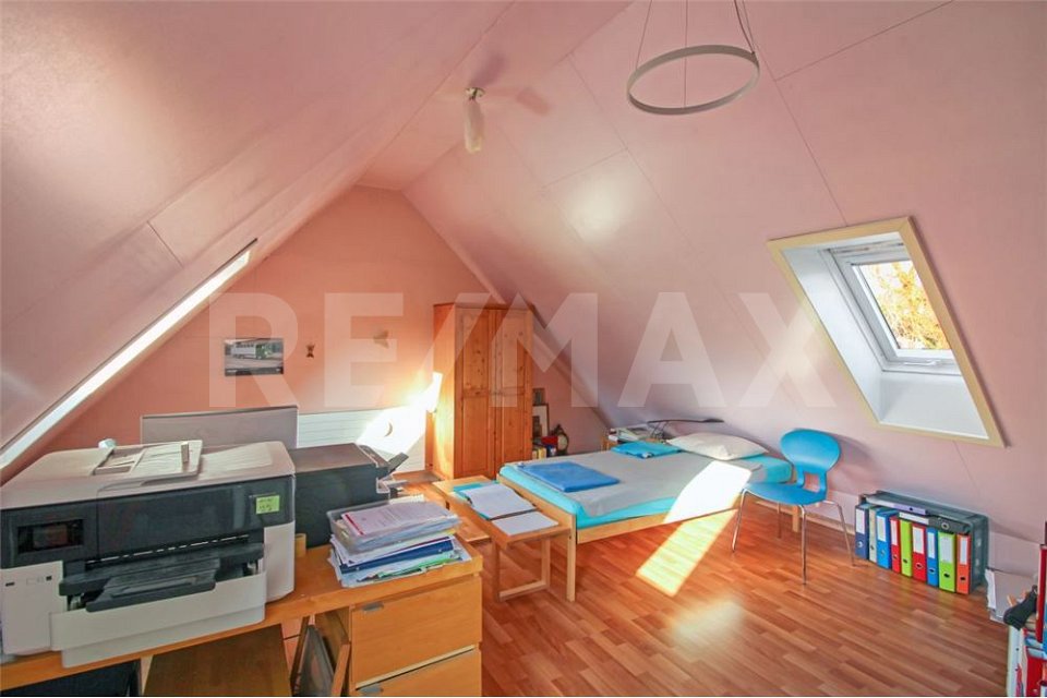6.5 rooms House to buy in Kleindietwil - image 1/13