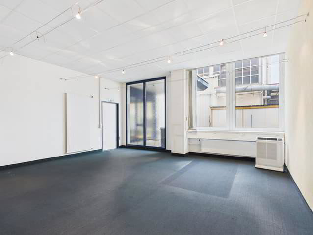null rooms Office & Commercial for rent in Murten - image 1/11