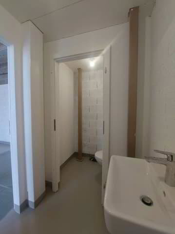 2 Zimmer Büro zu vermieten in Carrouge VD - Bild 1/8