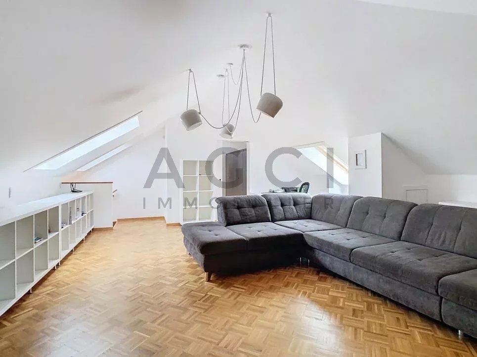 9 Zimmer Haus zum verkaufen in Vernier - Bild 1/13