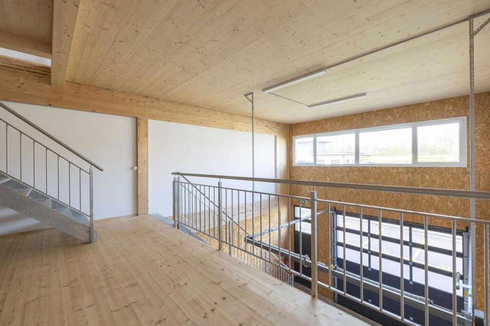 Ufficio & Commercio di null locali in affitto a Wilderswil - immagine 1/8