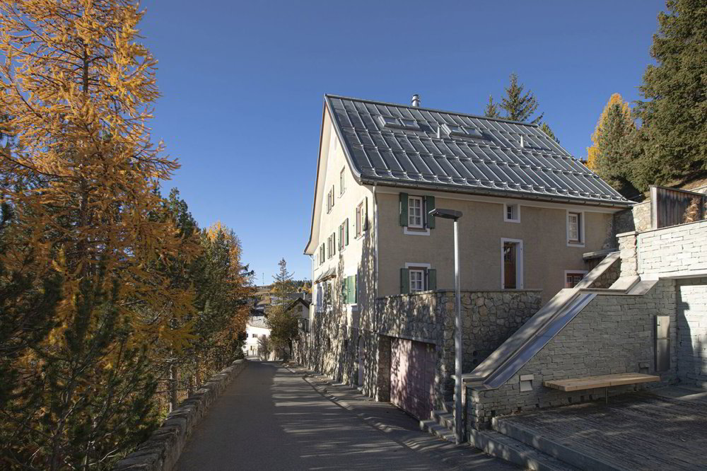 5 Zimmer Wohnung zu vermieten in Zuoz - Bild 1/8