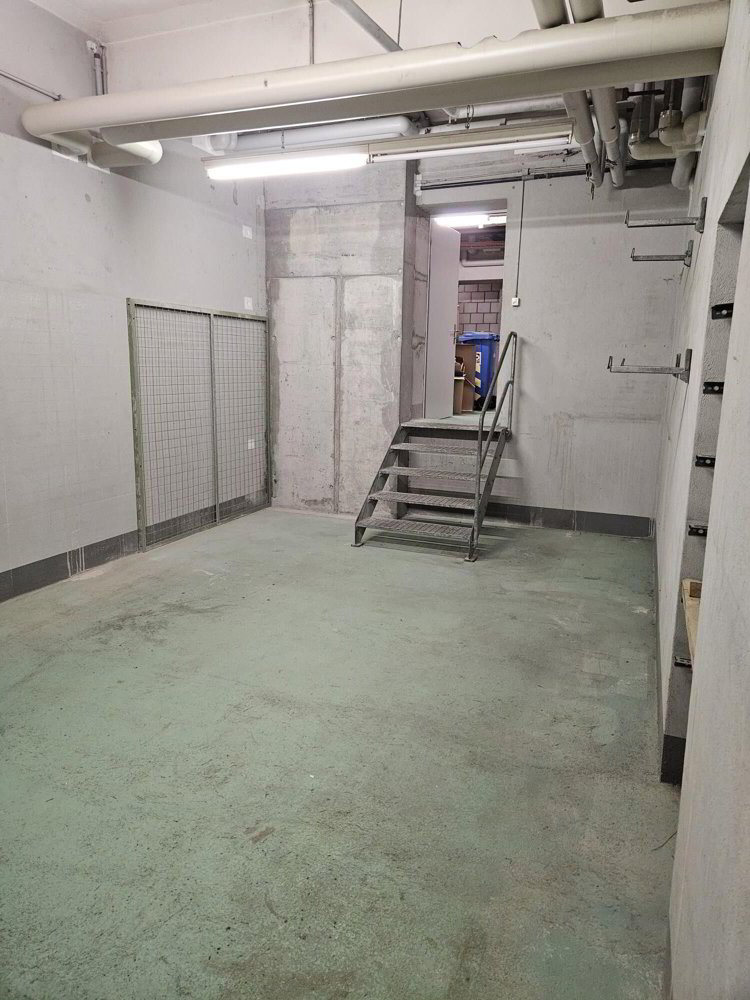 Entrepôt en location à Spiez - 27 m² - Ansicht 3