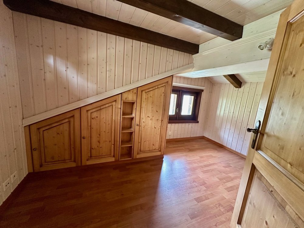Casa di 4 locali in vendita a Eison (St-Martin) - immagine 1/13