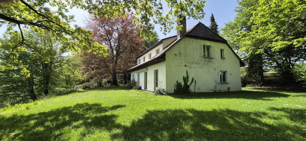 Maison 7 pièces à acheter à Neyruz FR - image 1/13