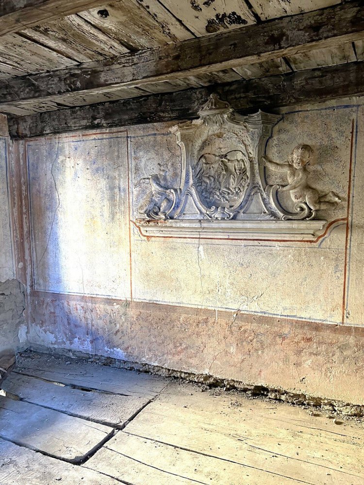 Maison 6 pièces à acheter à Breno - image 1/12