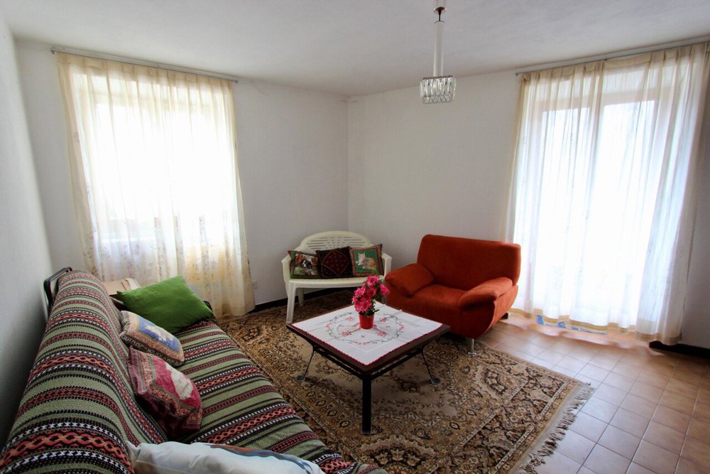 7 rooms House to buy in Moneto - image 1/5