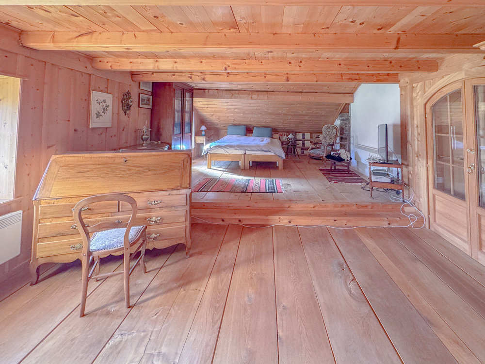 Casa di 6 locali in vendita a La Côte-aux-Fées - immagine 1/13