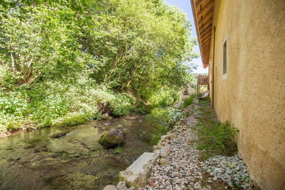 12 rooms House to buy in Lamboing - image 1/13