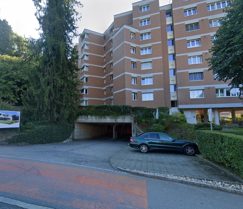 null Zimmer Parkplatz, Garage zu vermieten in Horw - Bild 1/2